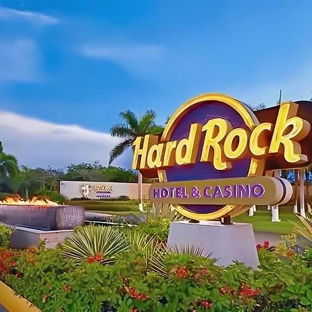 Апартаменты Hermoso Apartamento Cana Rock Star Acceso Directo A La Piscina C-105, C-106, B-102 Y B-104 Пунта-Кана Экстерьер фото