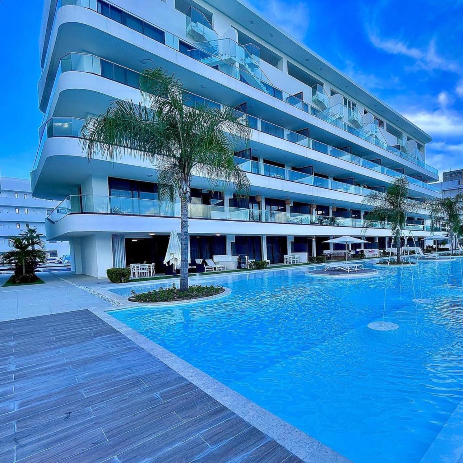 Апартаменты Hermoso Apartamento Cana Rock Star Acceso Directo A La Piscina C-105, C-106, B-102 Y B-104 Пунта-Кана Экстерьер фото